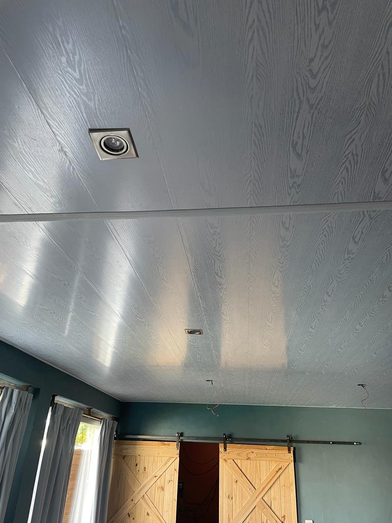 Tablas PVC Color Gris perlado  - 25 cm x 8 mm - Image 6